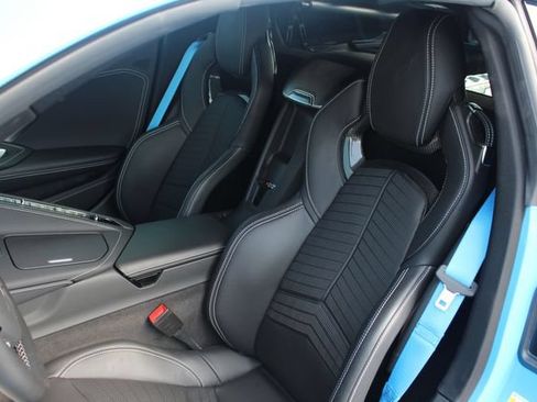 Used 2022 Chevrolet Corvette Stingray Preferred Cpe w/ Z51 Performance Package RWD image 32