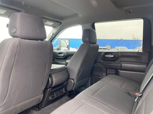 Used 2022 Chevrolet Silverado 2500 Custom w/ Custom Value Package image 13