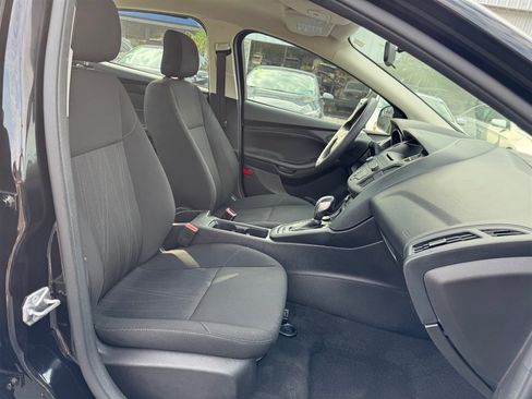 Used 2017 Ford Focus S FWD image 19