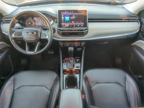 Used 2022 Jeep Compass Limited image 22