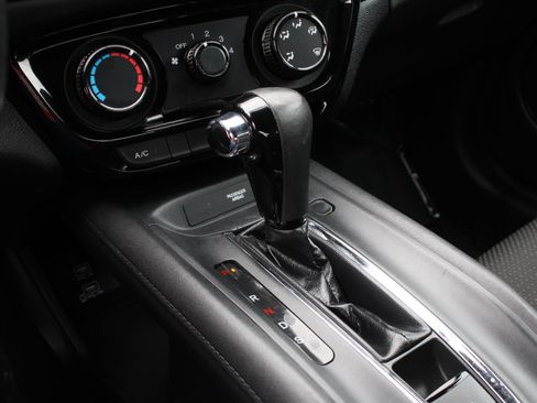 Used 2019 Honda HR-V Sport image 14