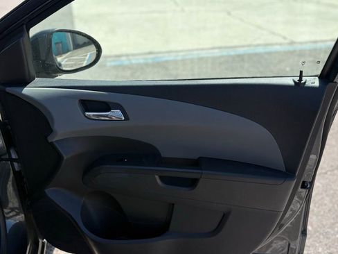 Used 2016 Chevrolet Sonic LT image 17