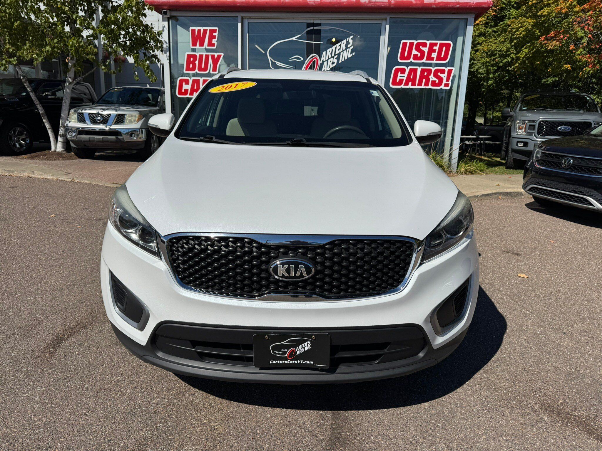 Used 2017 Kia Sorento FWD image 2