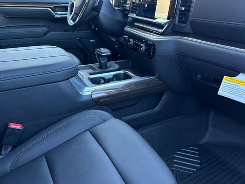 New 2026 Chevrolet Silverado 1500 LT Trail Boss w/ LT Trail Boss Premium Package AWD/4WD image 15