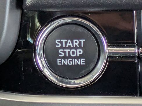 Used 2022 Mitsubishi Outlander SEL image 38