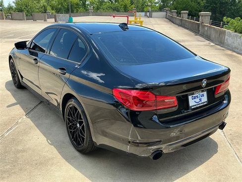 Used 2018 BMW 530e xDrive w/ Premium Package 2 AWD/4WD image 4