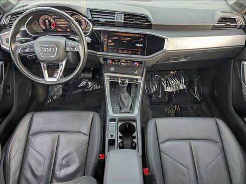 Used 2020 Audi Q3 2.0T Premium Plus w/ Premium Plus Package image 15