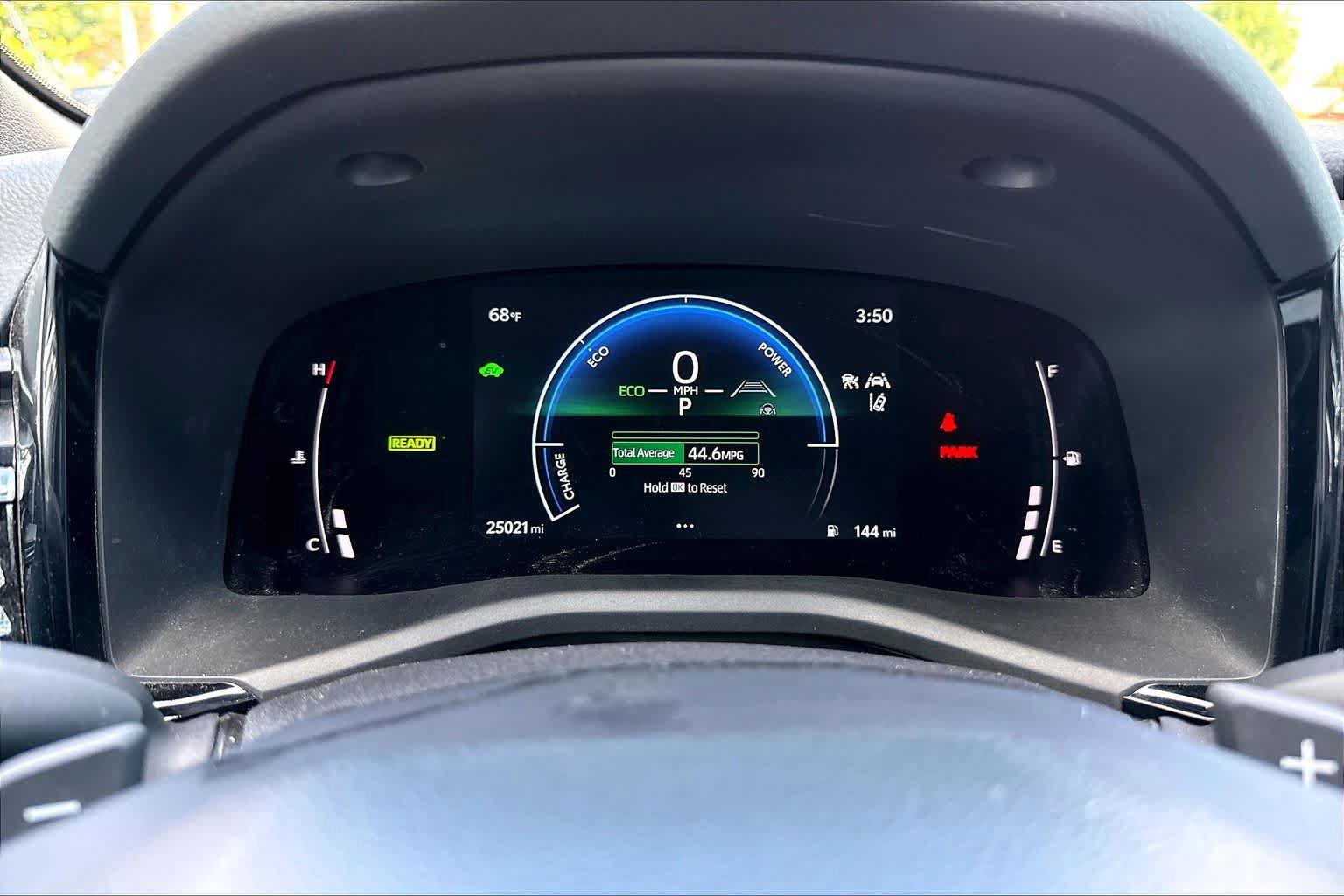 Used 2025 Toyota Camry SE FWD image 26