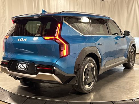 Certified 2024 Kia EV9 Land AWD/4WD image 10