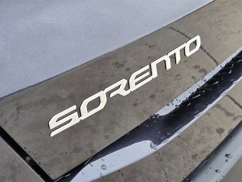 New 2026 Kia Sorento S image 7