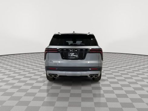 Certified 2026 Chevrolet Traverse LT w/ LPO, Floor Liner Package image 9