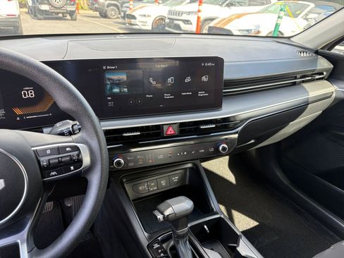 Used 2025 Kia K5 LXS FWD image 17