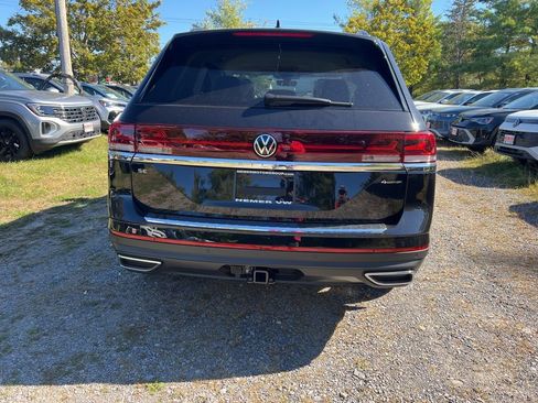 New 2026 Volkswagen Atlas SE image 6