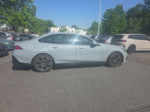 Certified 2026 BMW 530i w/ M Sport Package image 8