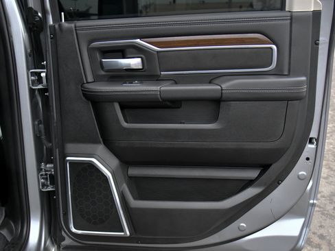 Used 2024 RAM 2500 Laramie image 51