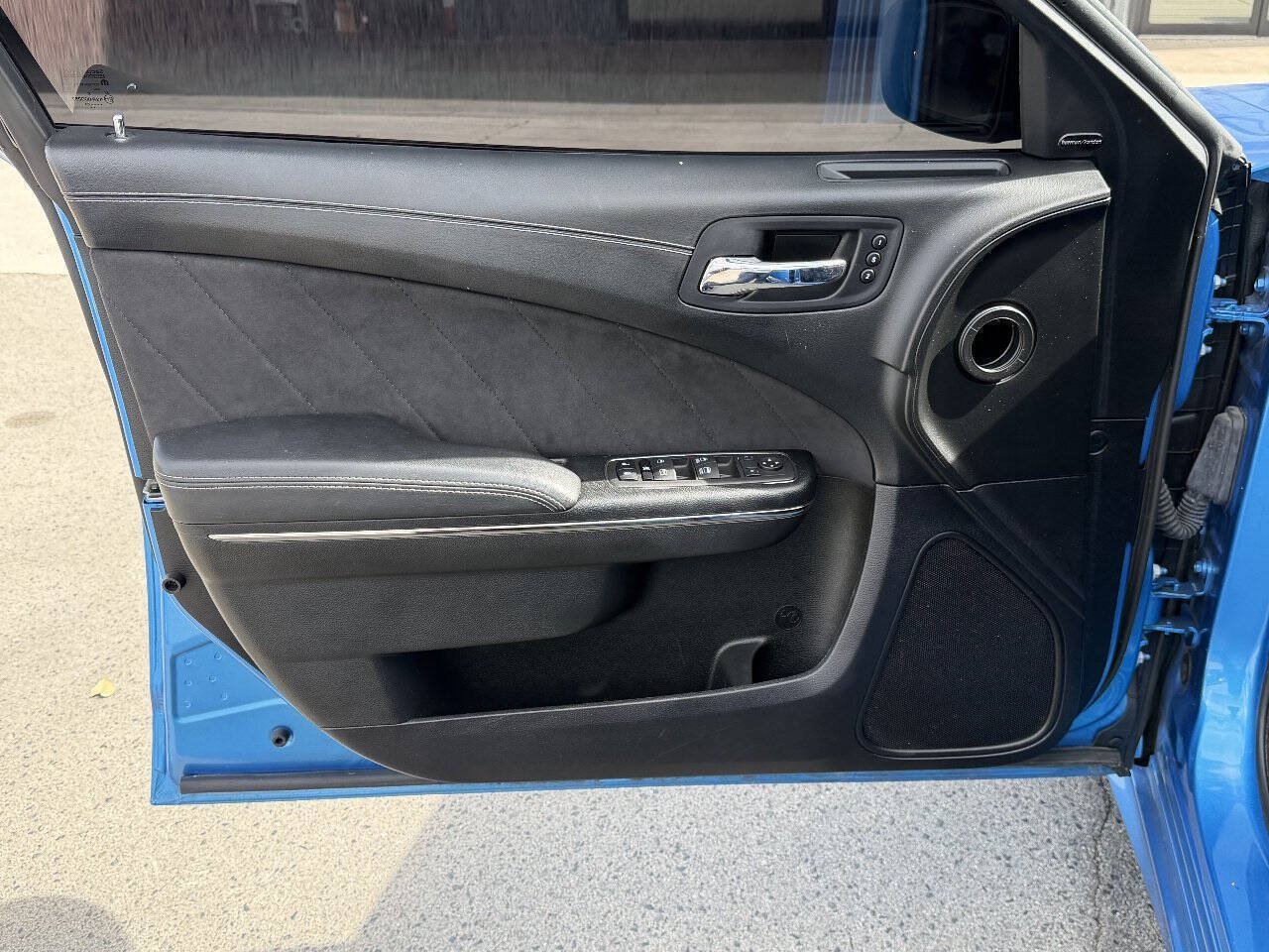 Used 2023 Dodge Charger SRT Hellcat RWD image 10