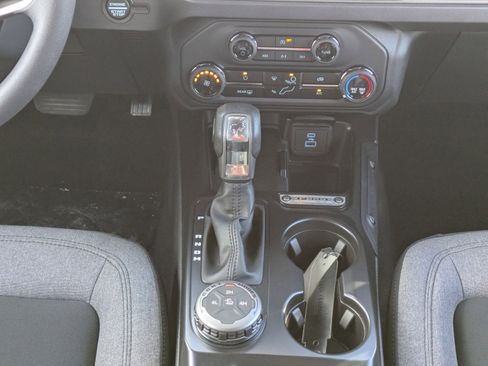 New 2025 Ford Bronco 4-Door AWD/4WD image 53