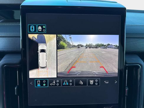 Used 2026 GMC Yukon XL AT4 Ultimate w/ LPO, Floor Liner Package AWD/4WD image 27