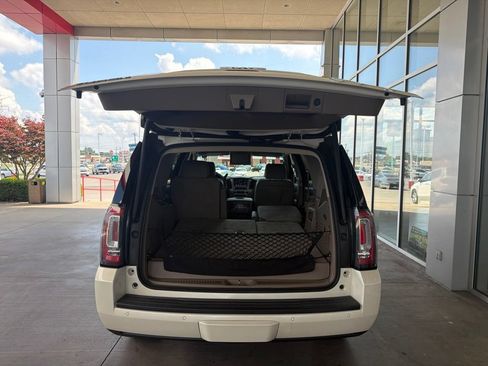 Used 2015 GMC Yukon SLT w/ Open Road Package AWD/4WD image 25