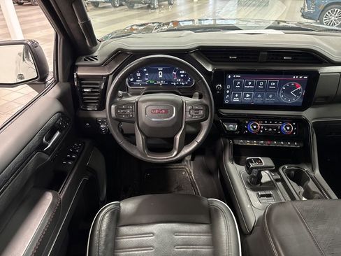Used 2024 GMC Sierra 1500 AT4X image 14