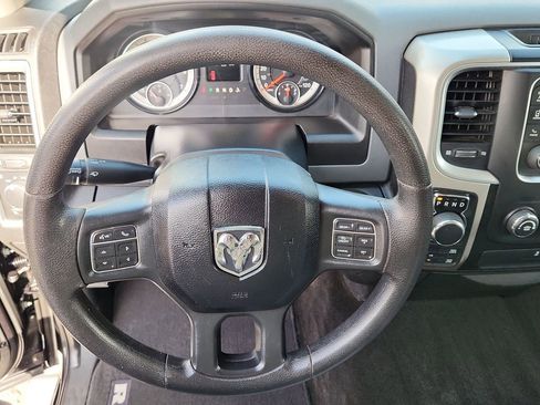 Used 2017 RAM 1500 Classic SLT image 18