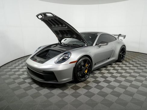 Certified 2022 Porsche 911 GT3 image 32