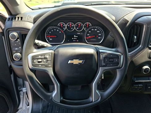 Used 2022 Chevrolet Silverado 2500 Custom w/ Custom Convenience Package AWD/4WD image 21