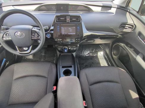 Used 2019 Toyota Prius LE FWD image 18