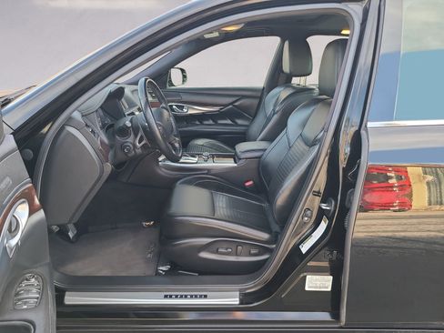 Used 2016 INFINITI Q70 3.7 w/ Sport Package image 11