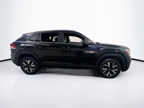 Used 2023 Volkswagen Atlas Cross Sport SE AWD/4WD image 4