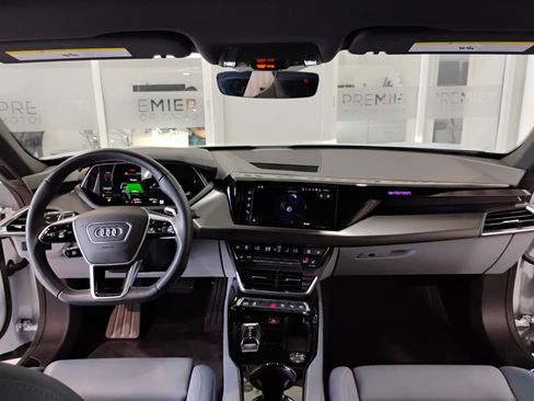 Used 2022 Audi e-tron GT Prestige w/ Prestige Package image 34