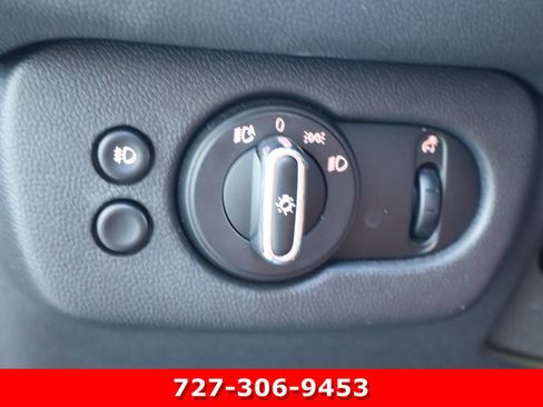 Used 2022 MINI Cooper Clubman S w/ Signature Upholstery Package image 24