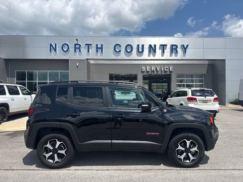 Used 2022 Jeep Renegade Trailhawk w/ Trailer Tow Group AWD/4WD image 1