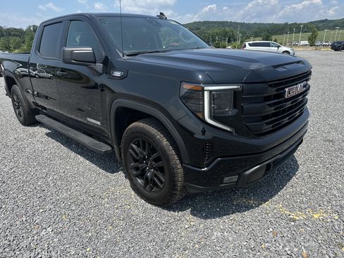 Used 2025 GMC Sierra 1500 Elevation AWD/4WD image 8