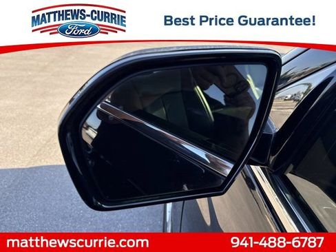 Used 2022 Ford Expedition XLT AWD/4WD image 8