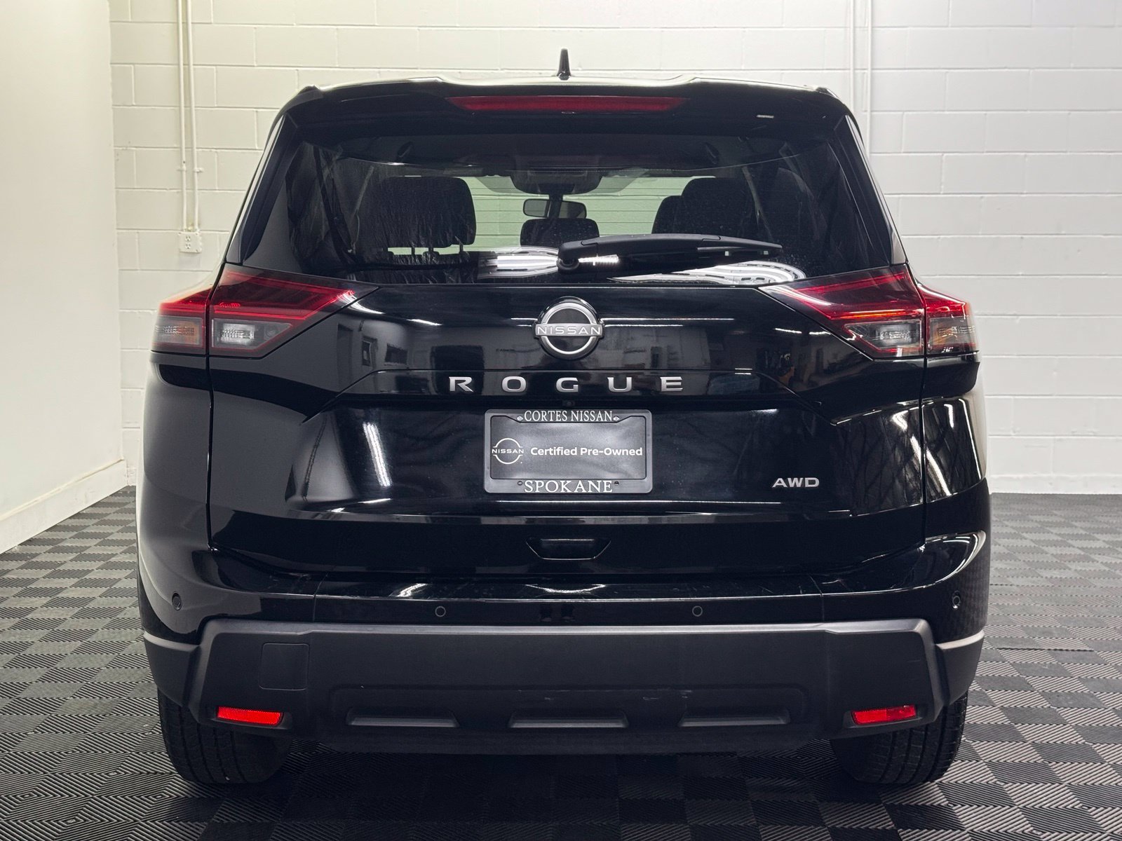 Certified 2025 Nissan Rogue SV AWD/4WD image 9