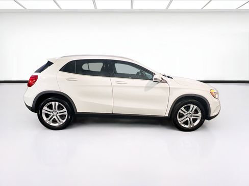 Used 2016 Mercedes-Benz GLA 250 4MATIC image 26