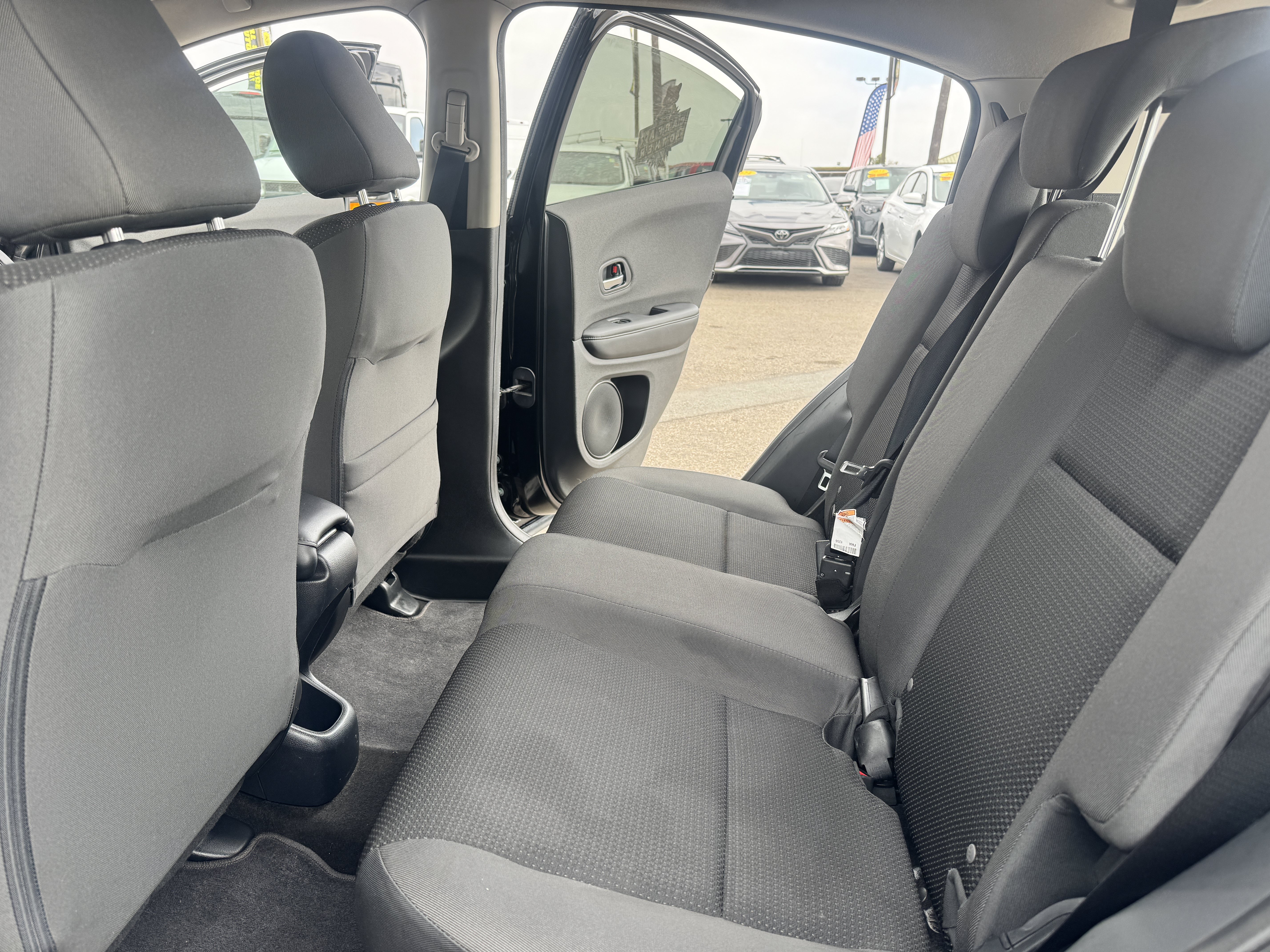Used 2022 Honda HR-V LX image 14