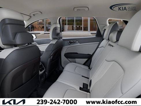 New 2026 Kia Sportage EX image 18