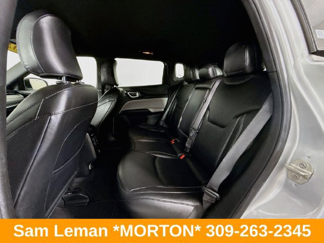 Used 2025 Jeep Compass Limited AWD/4WD image 23