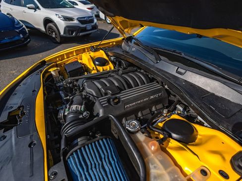Used 2017 Dodge Charger R/T RWD image 10