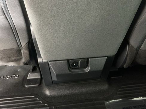 Used 2023 Ford F350 XLT image 22