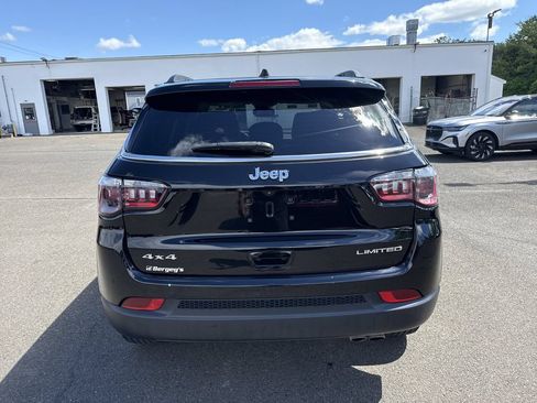 Used 2022 Jeep Compass Limited AWD/4WD image 4