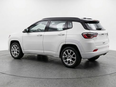Used 2025 Jeep Compass Limited AWD/4WD image 6