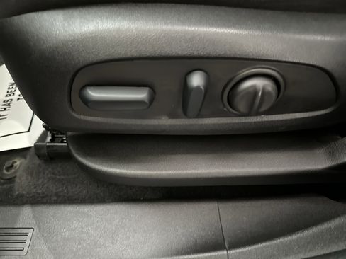 Used 2023 Chevrolet Equinox LT w/ LPO, Floor Liner Package image 16