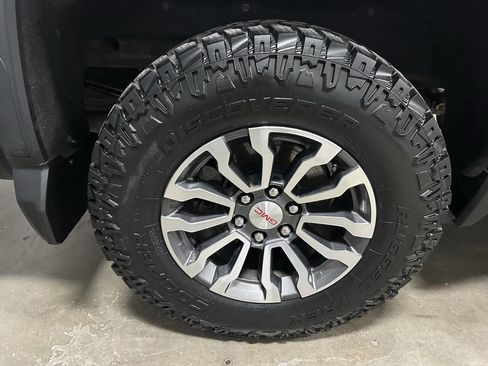 Used 2020 GMC Sierra 1500 AT4 w/ AT4 Premium Package image 26