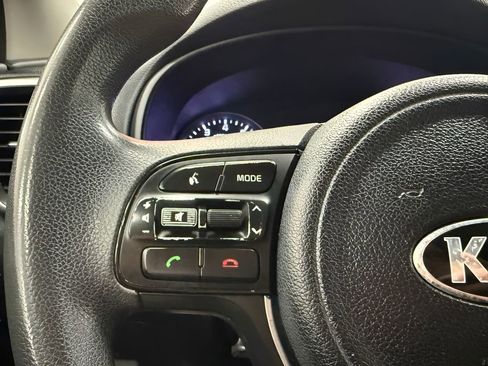 Used 2017 Kia Sportage LX image 17