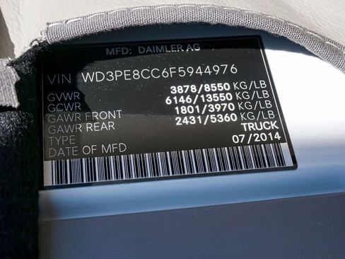 Used 2015 Mercedes-Benz Sprinter 2500 image 16