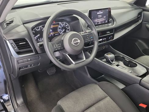 Used 2024 Nissan Rogue SV FWD image 21