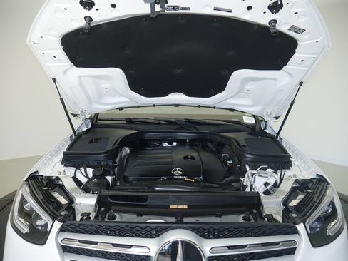 Used 2022 Mercedes-Benz GLC 300 4MATIC image 15